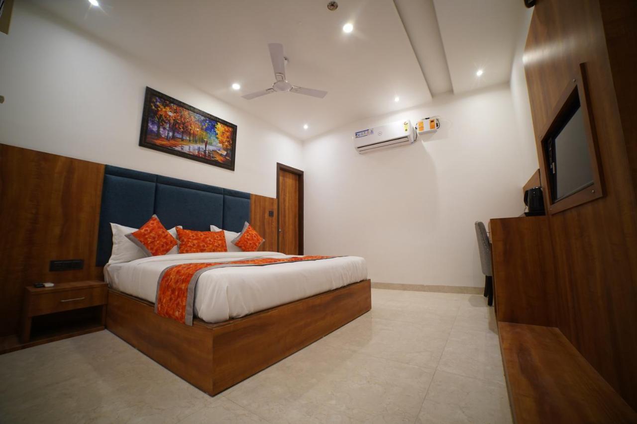 Hotel Elite - 5 Mins From Golden Temple Amritsar Exterior photo